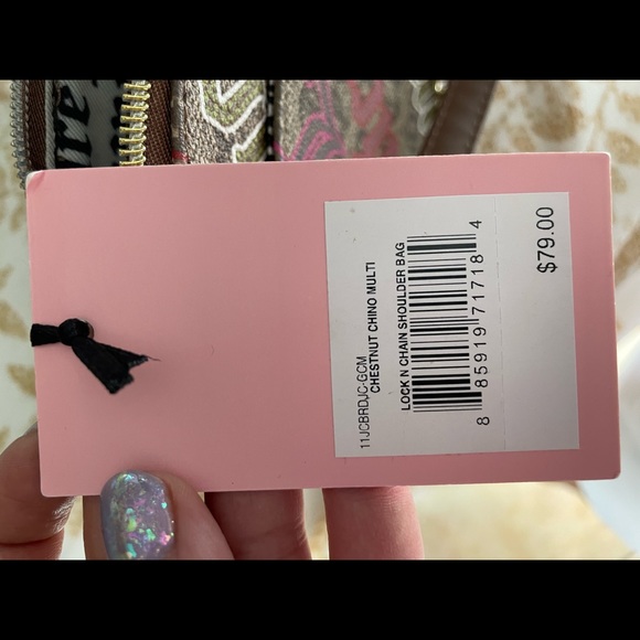 New Juicy Couture
Chestnut chino multi shoulder bag
New with tags 🤎 - Picture 5 of 6